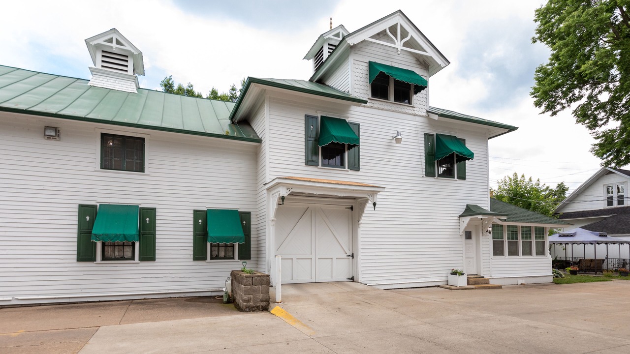 Photo of Outdoor in Winona