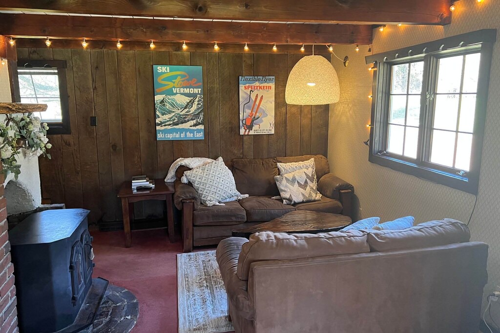 Photo of Livingroom in Stowe Area