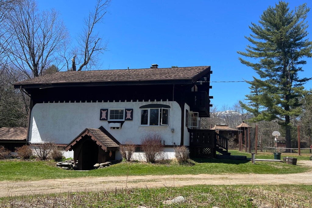 Photo of Buildings in Stowe Area