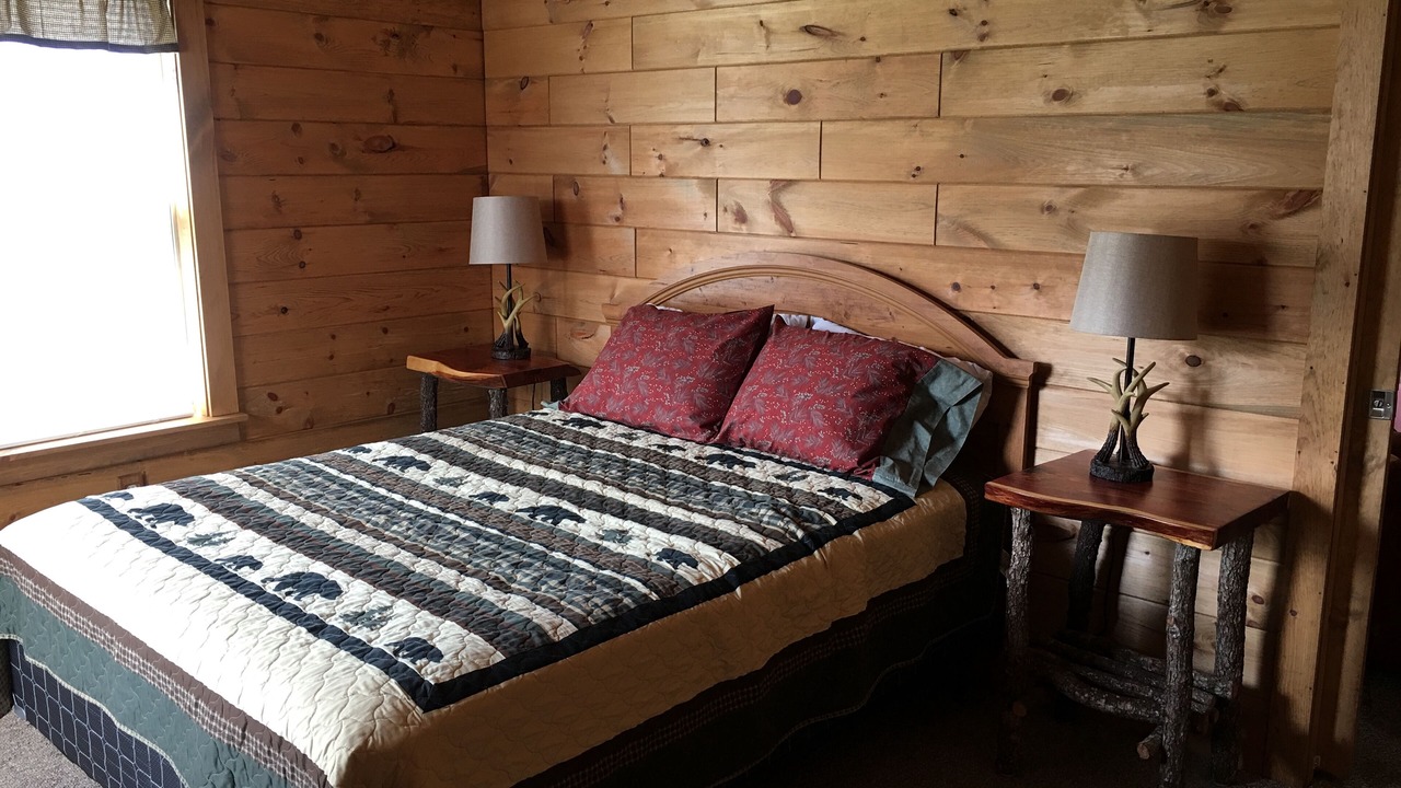 Photo of Bedroom in Inlet