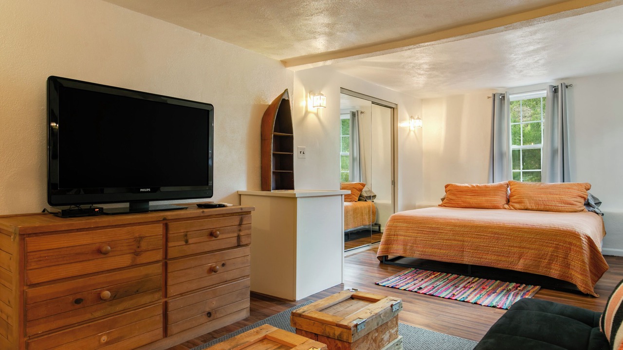 Photo of Bedroom in Embudo