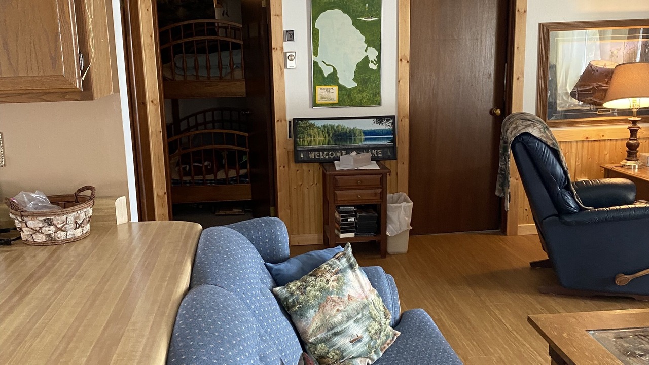 Photo of Livingroom in Deer River