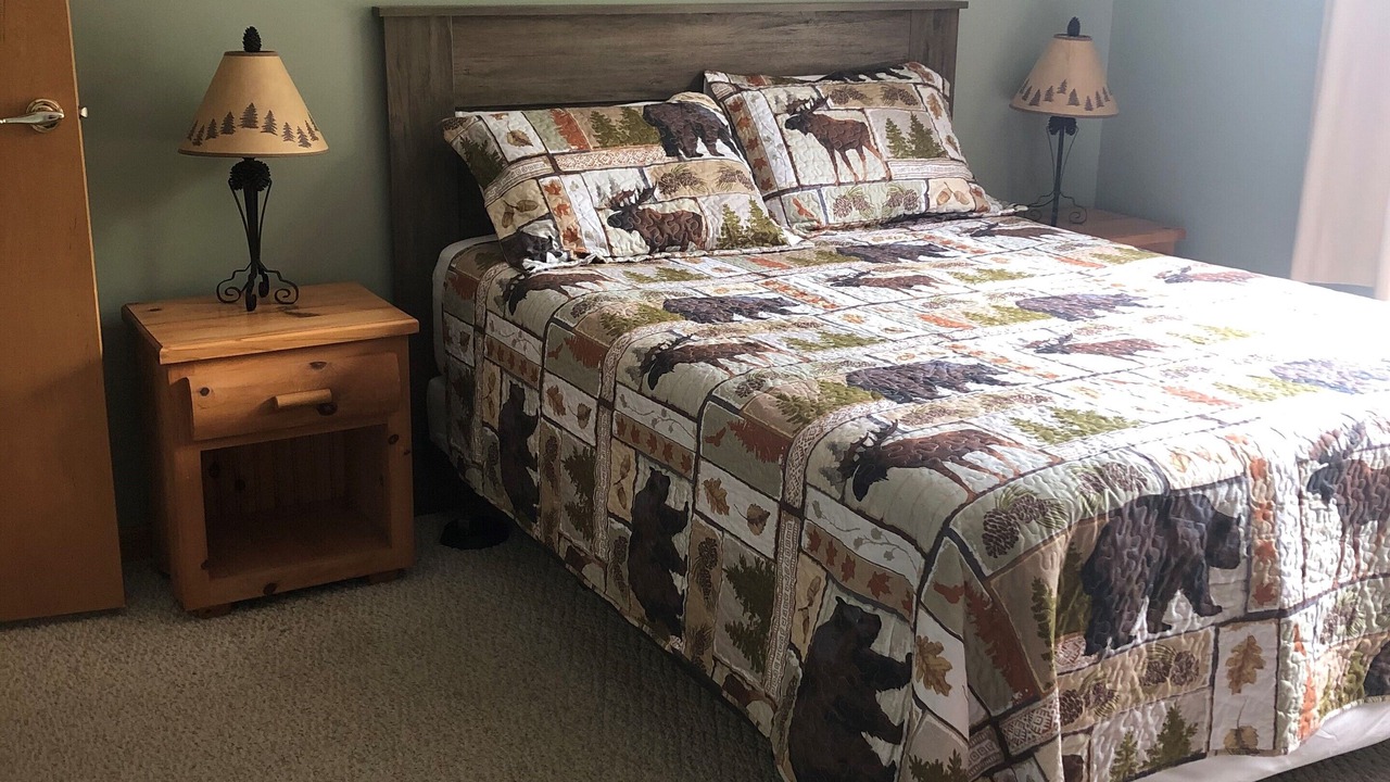 Photo of Bedroom in Inlet