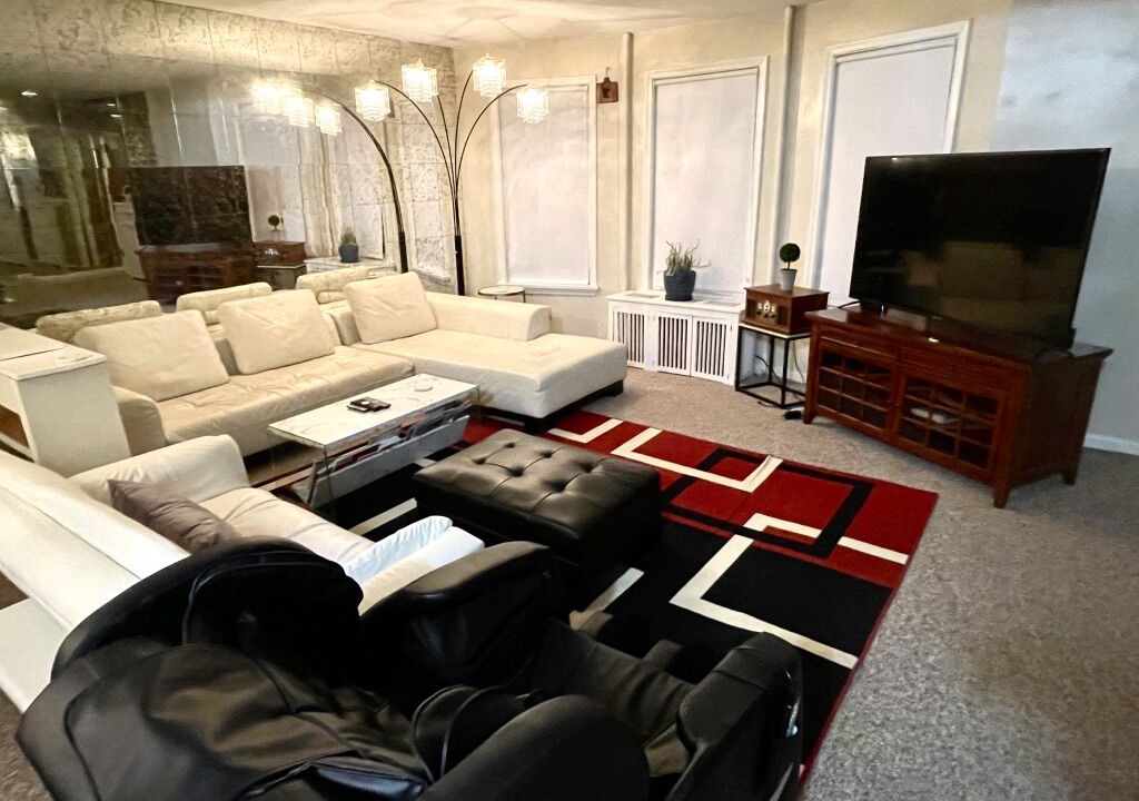Photo of Livingroom in Whittier