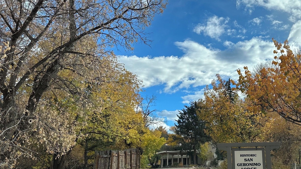Photo of Others in Taos