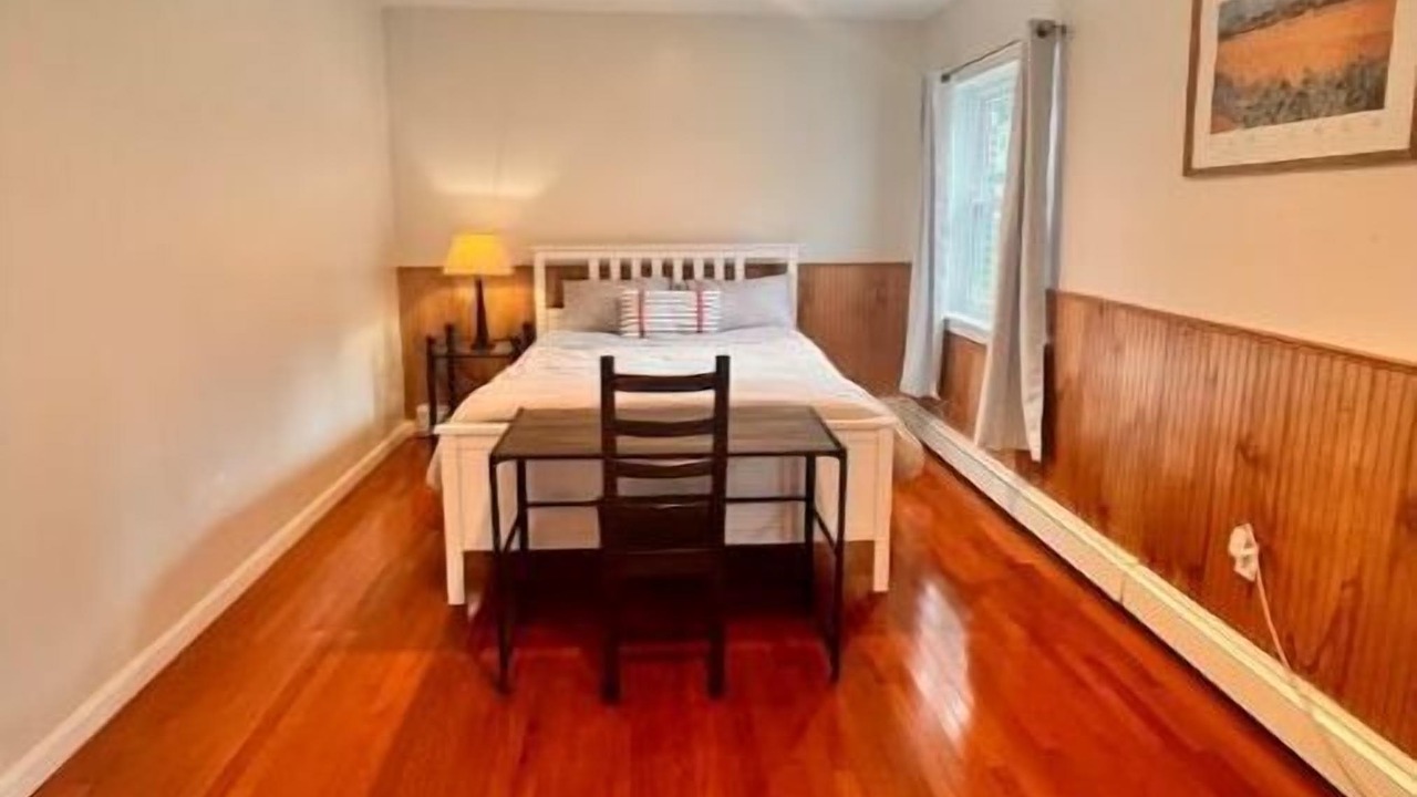 Photo of Bedroom in Woodbridge