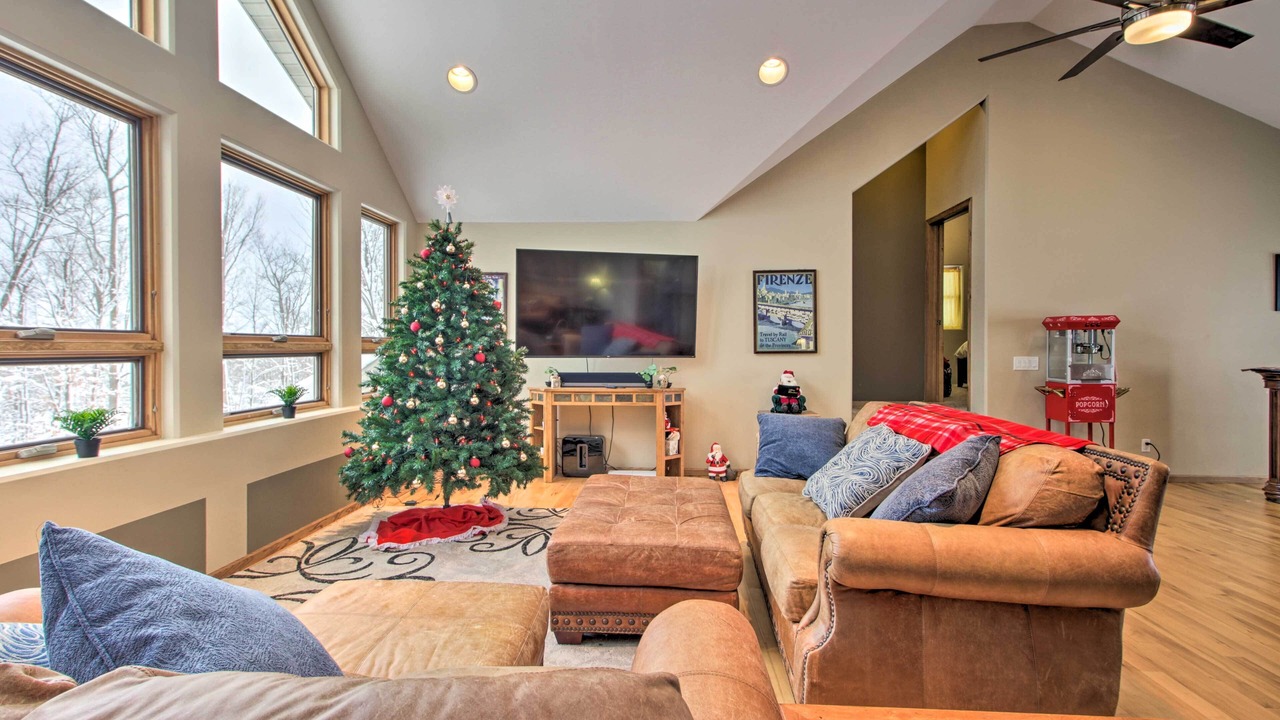 Photo of Livingroom in Cohasset