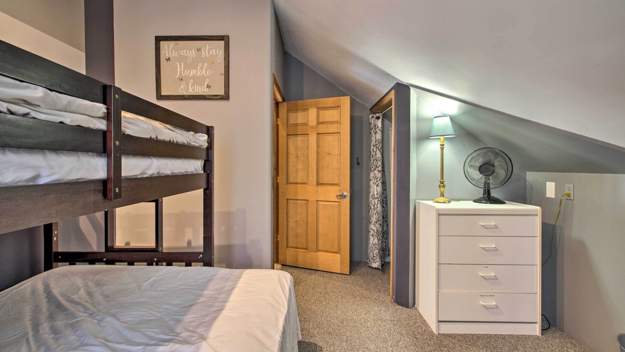 Photo of Bedroom in Cohasset