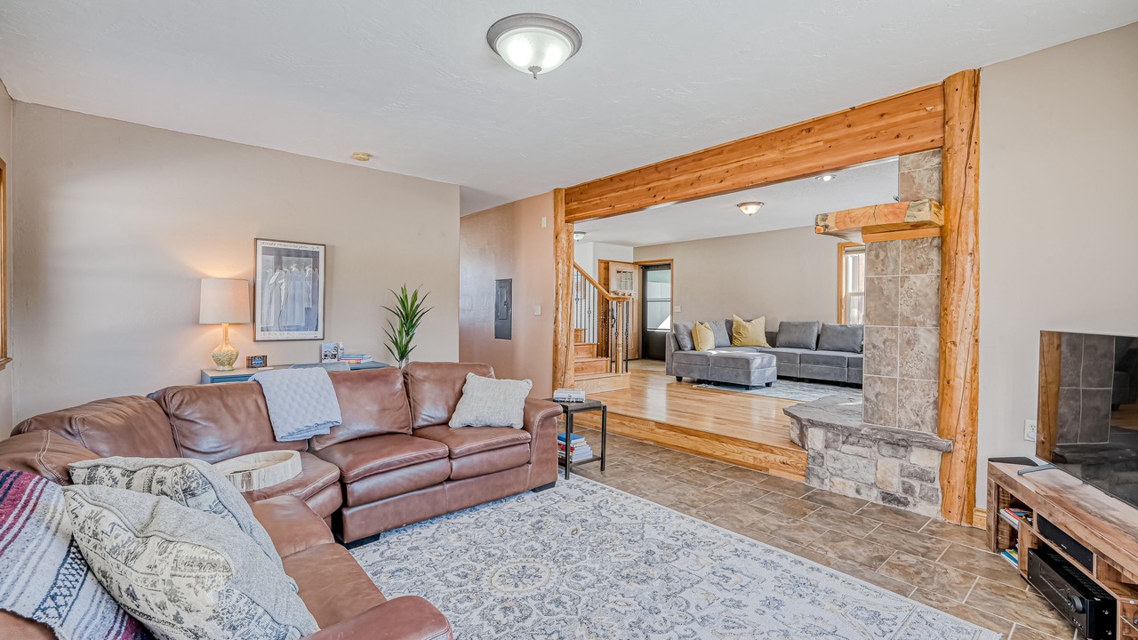 Photo of Livingroom in Angel Fire