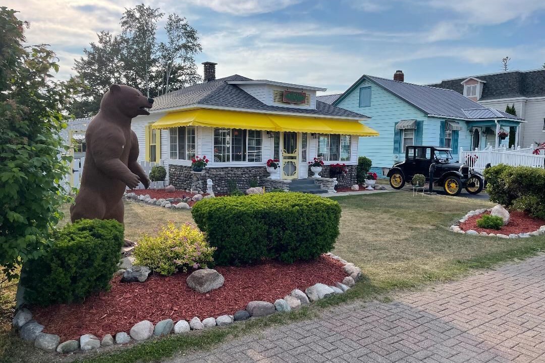 Photo of Others in Mackinaw City