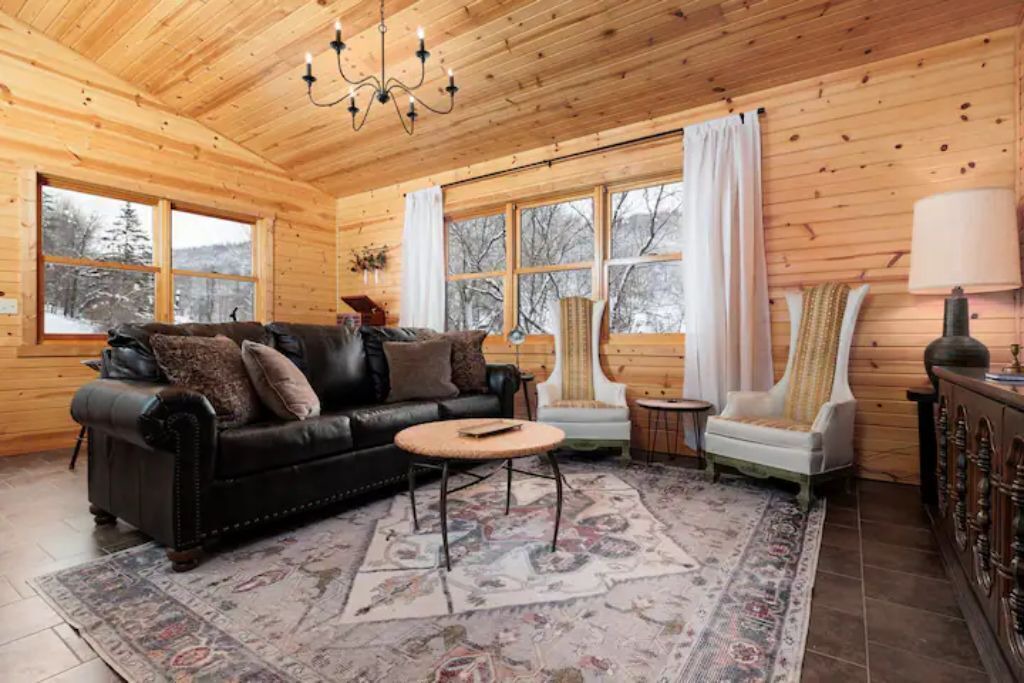 Photo of Livingroom in Coon Valley