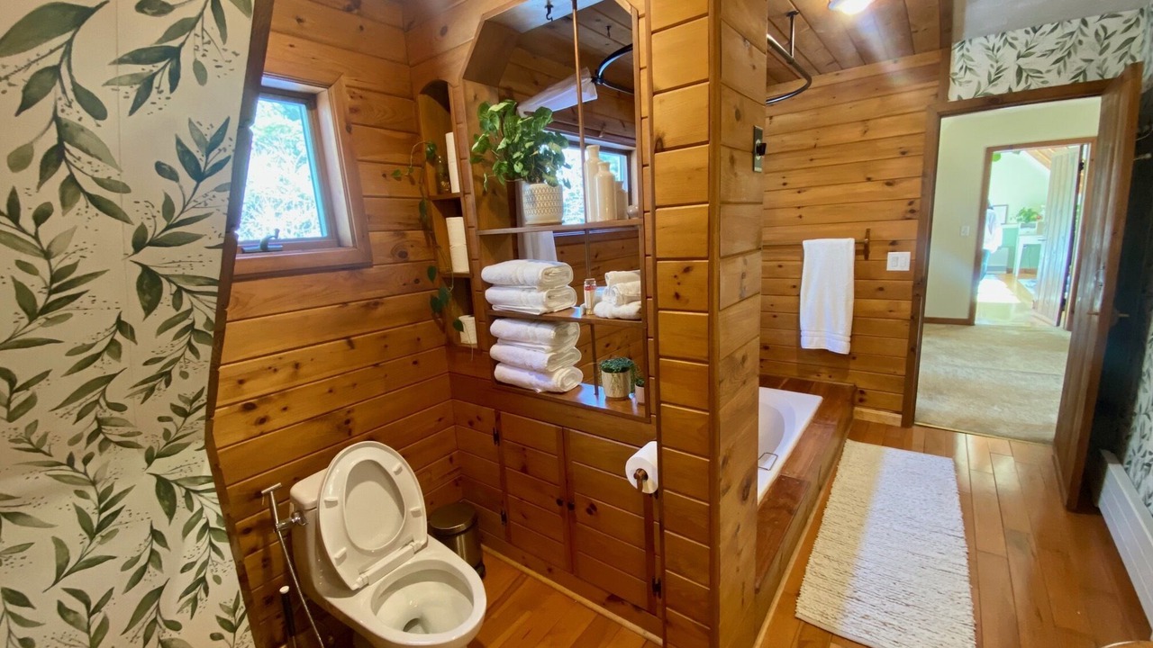 Photo of Bathroom in Jeffersonville