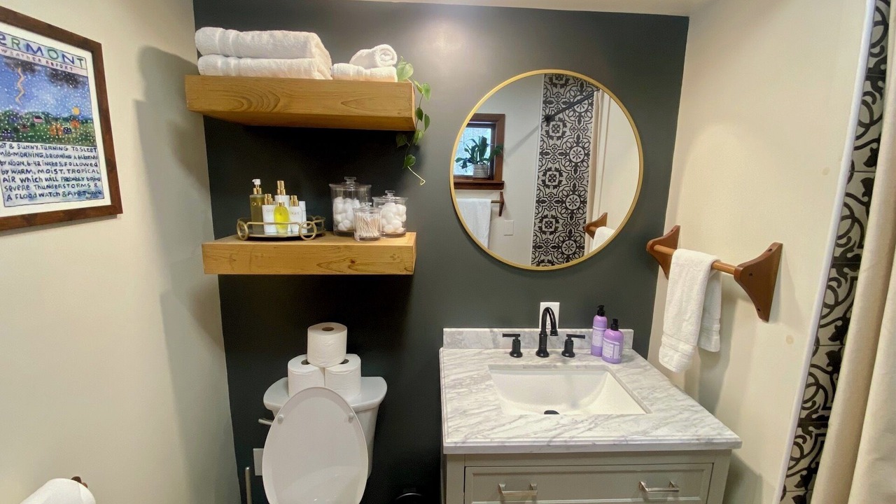 Photo of Bathroom in Jeffersonville