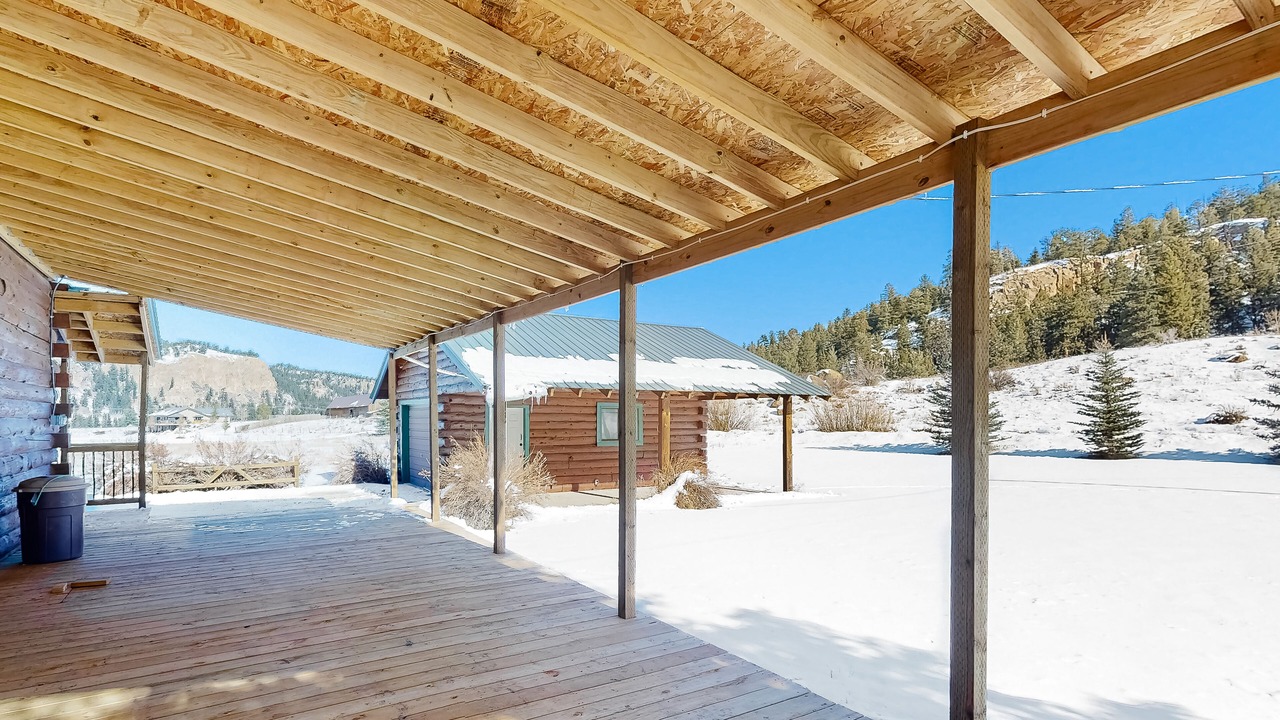 Photo of Patio Balcony in South Fork