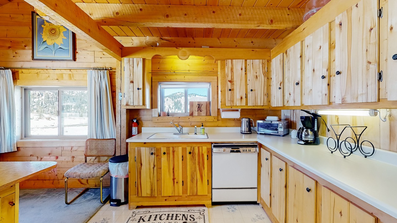 Photo of Kitchen in South Fork