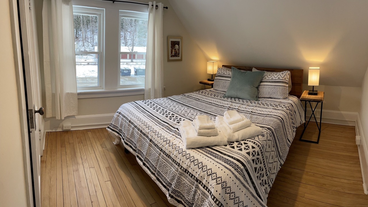 Photo of Bedroom in Duxbury