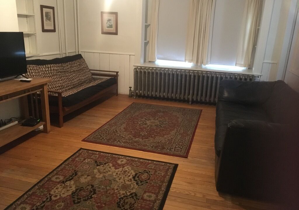 Photo of Livingroom in Elizabethtown