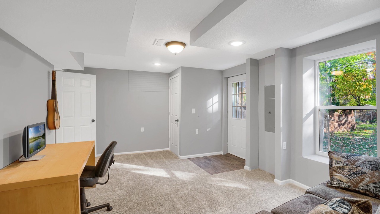 Photo of Livingroom in Robbinsdale