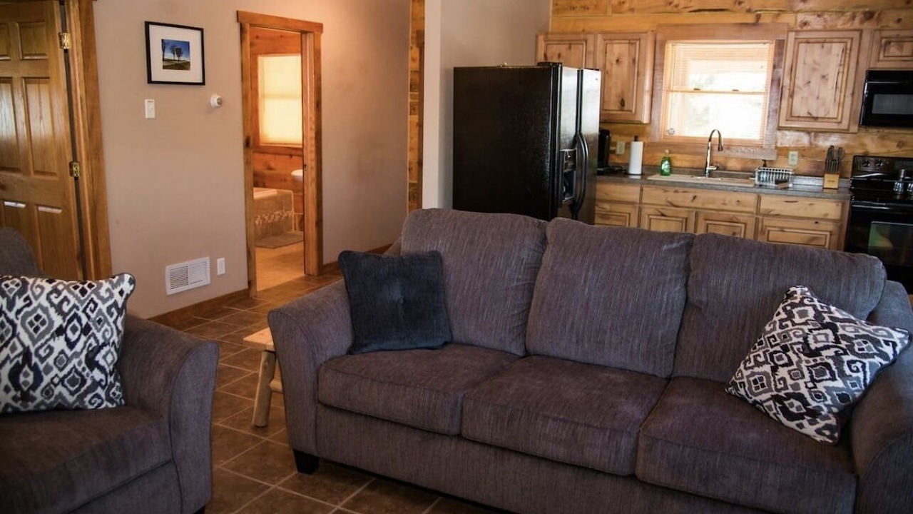 Photo of Livingroom in Hazel Green