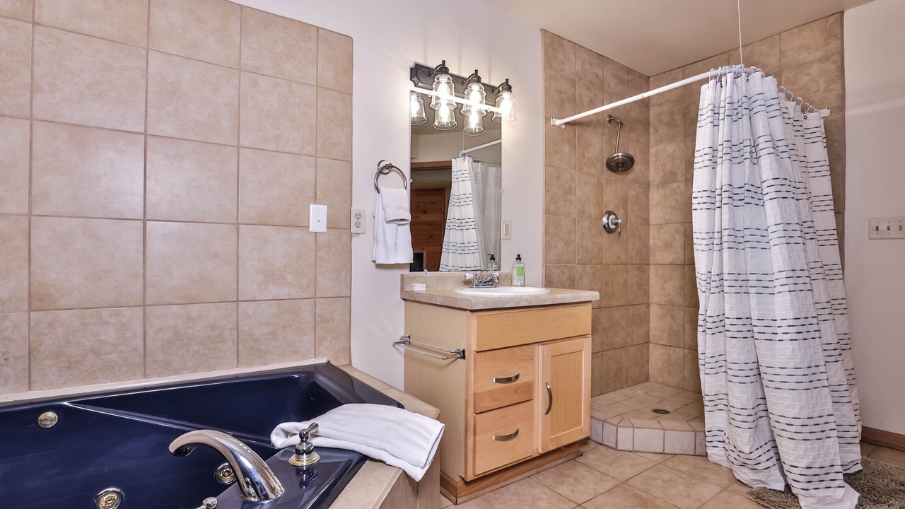 Photo of Bathroom in Arbor Vitae