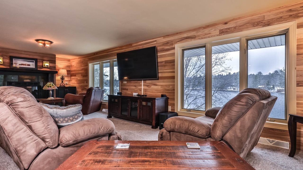 Photo of Livingroom in Arbor Vitae