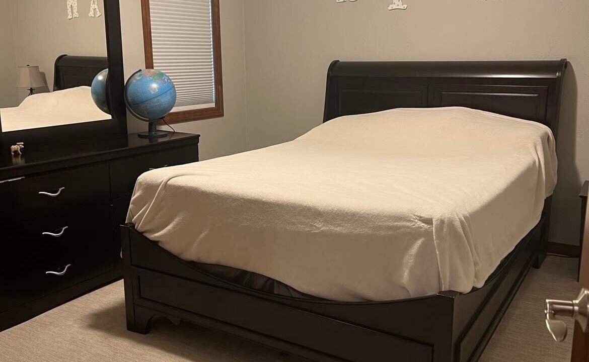 Photo of Bedroom in Neenah
