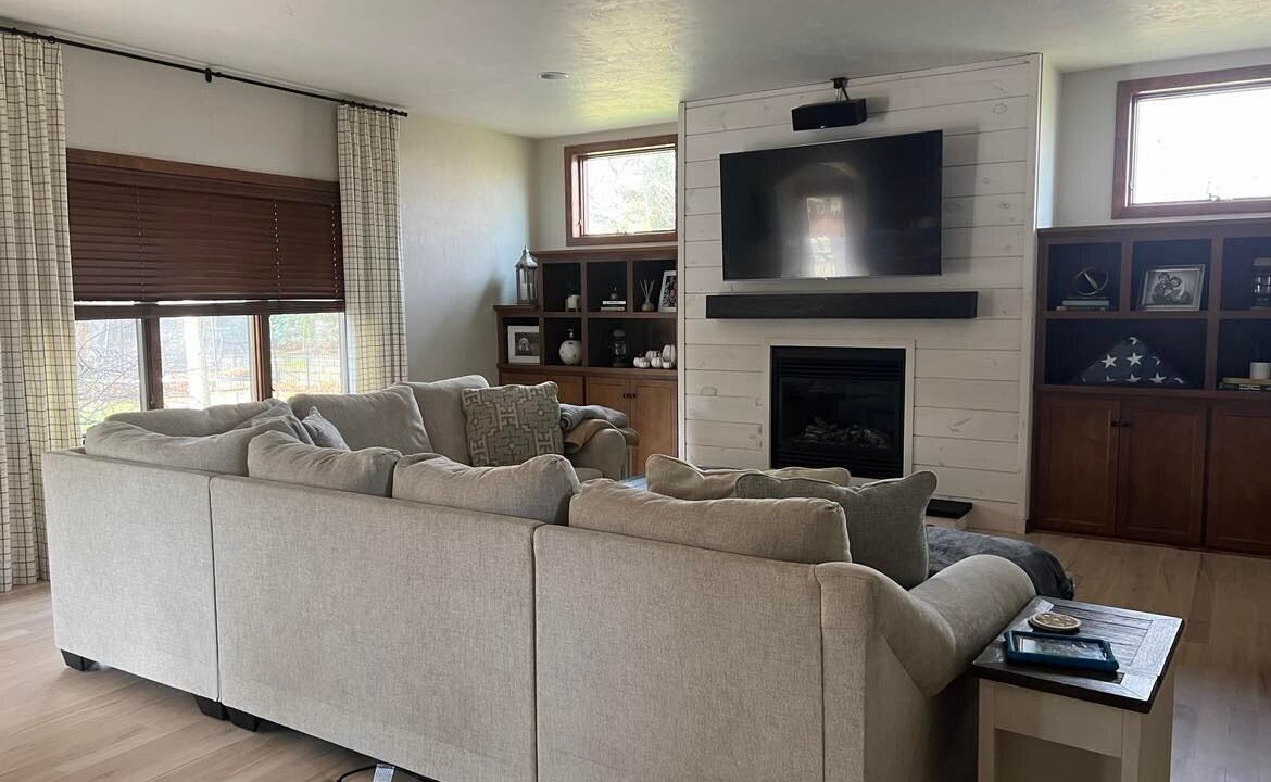 Photo of Livingroom in Neenah