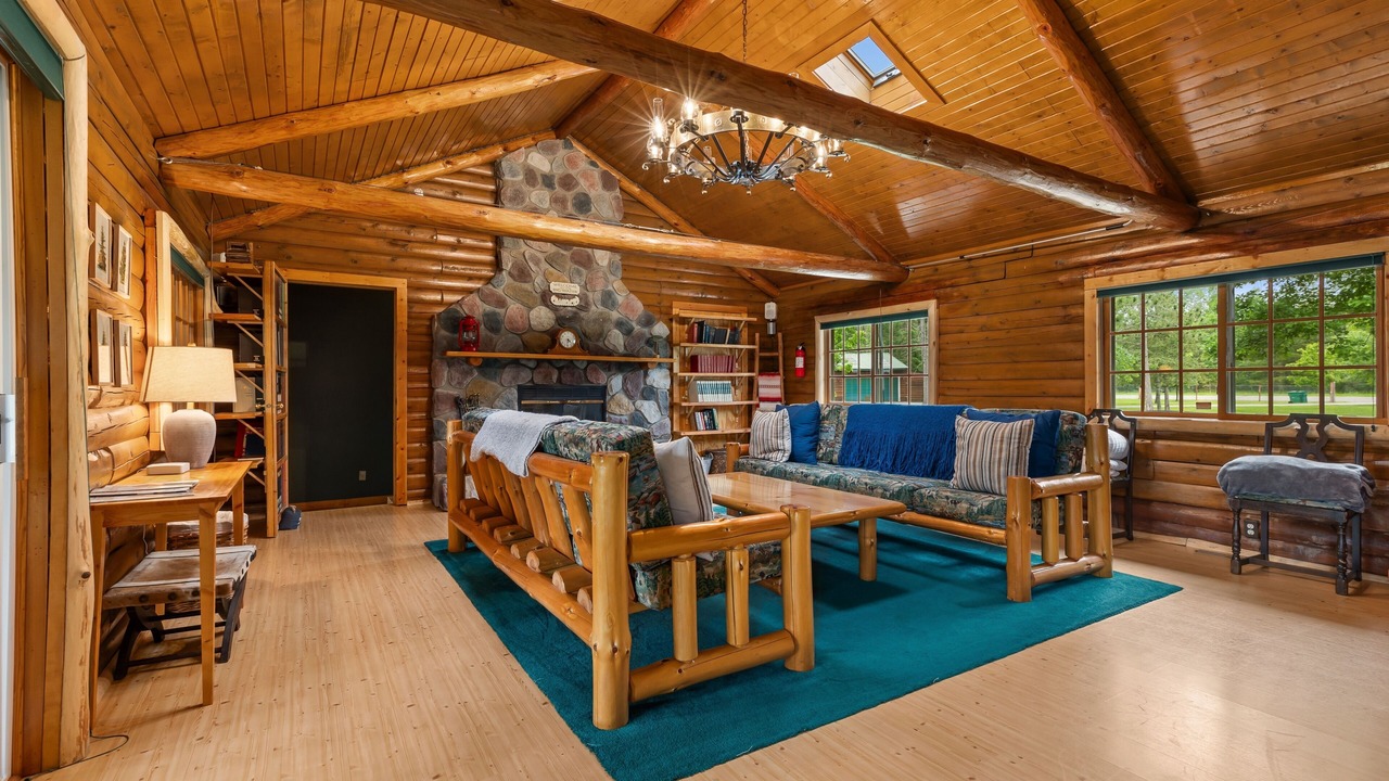 Photo of Livingroom in Pillager