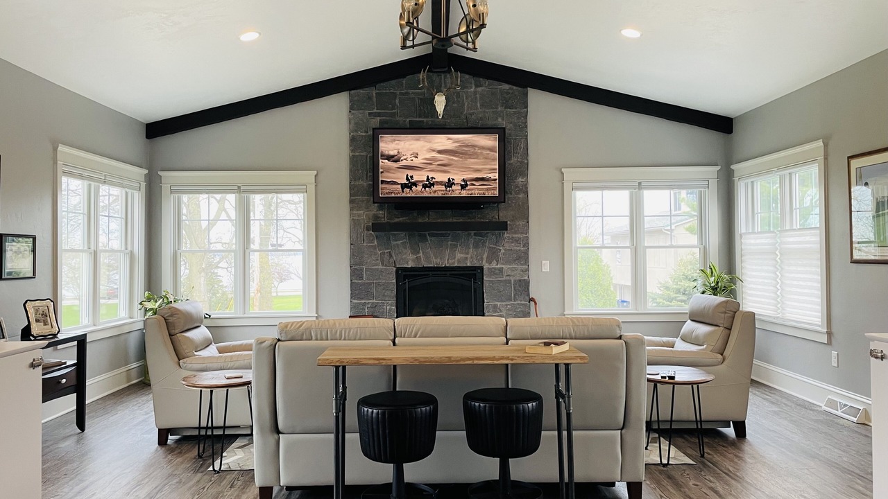 Photo of Livingroom in Neenah