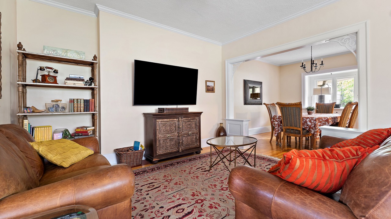 Photo of Bedroom in East Harriet
