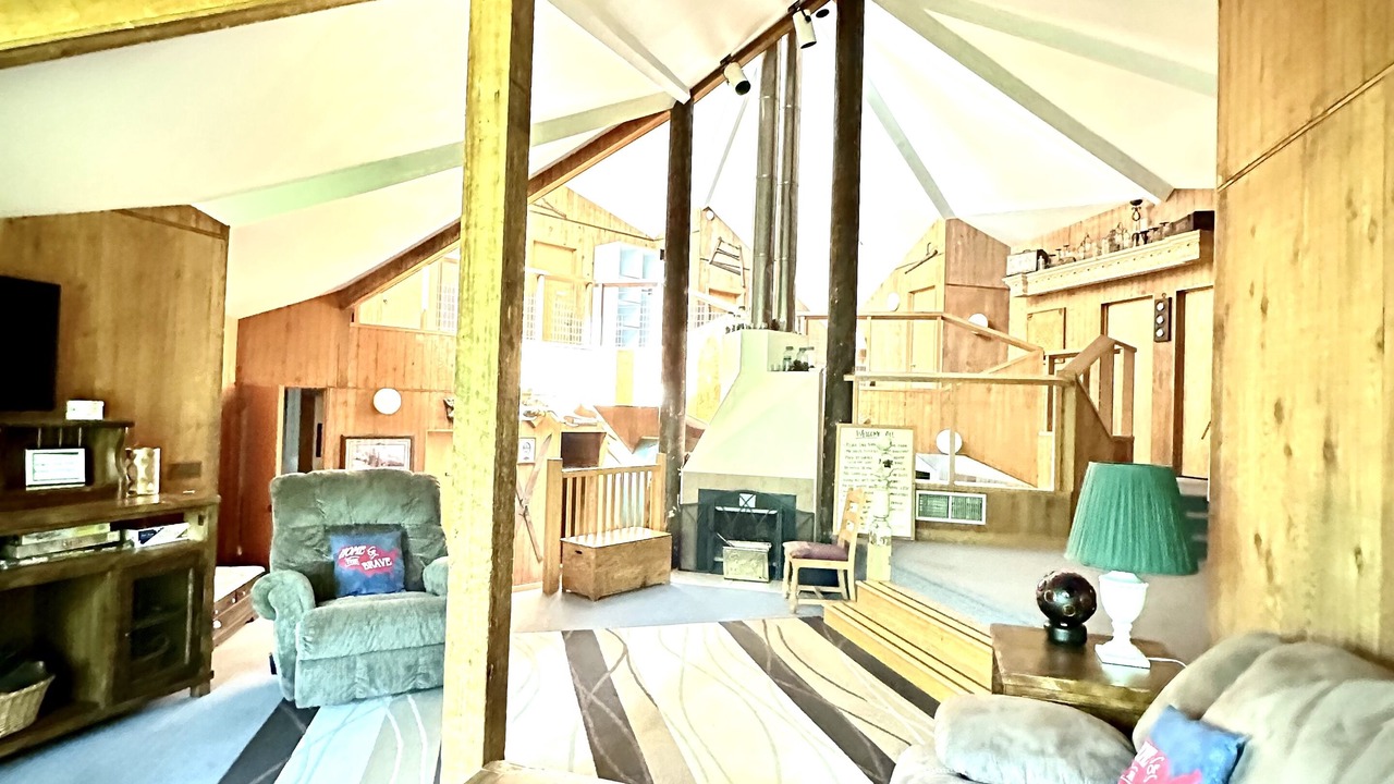 Photo of Livingroom in Neillsville