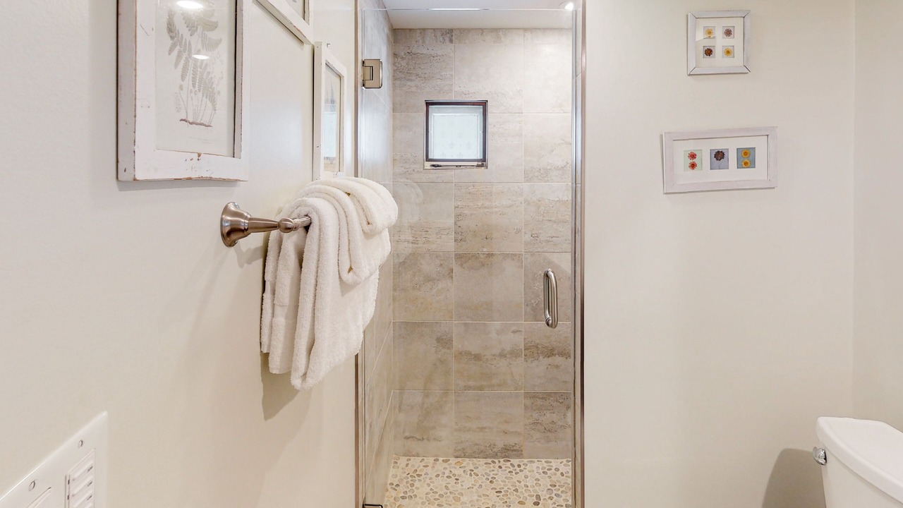 Photo of Bathroom in Warren