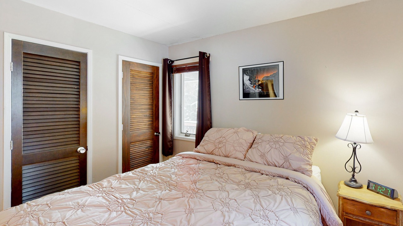 Photo of Bedroom in Warren