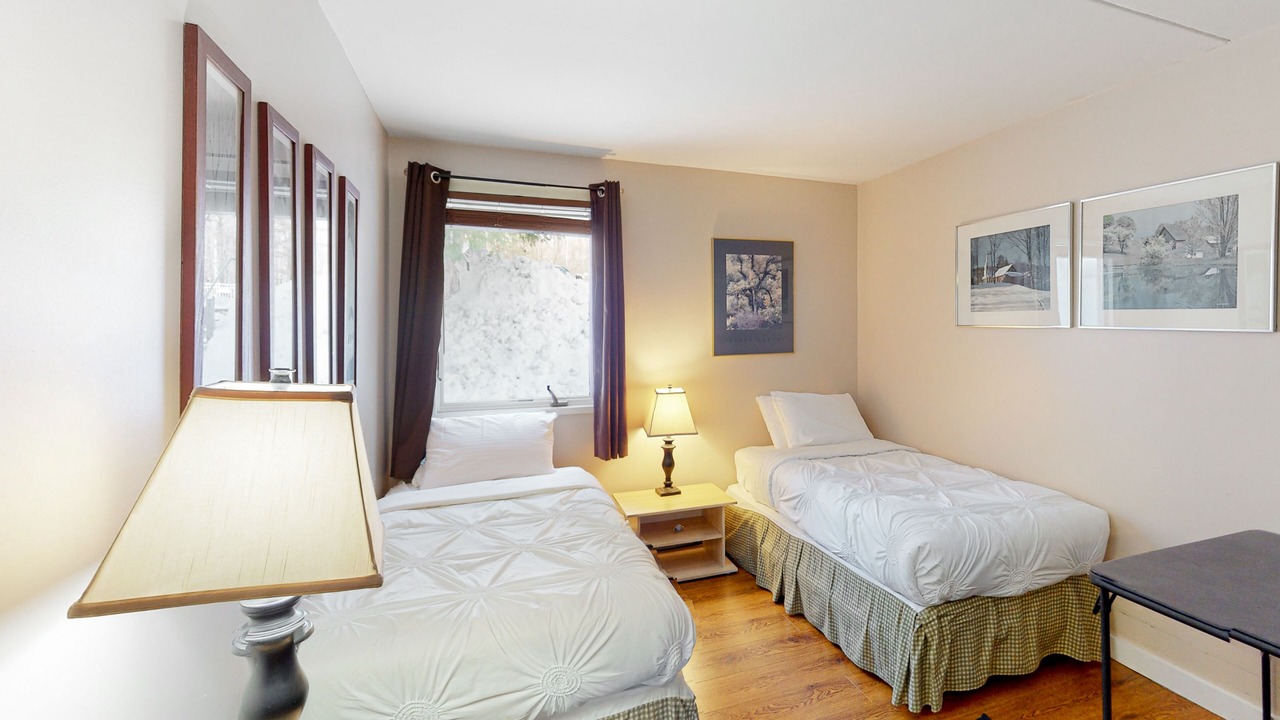 Photo of Bedroom in Warren