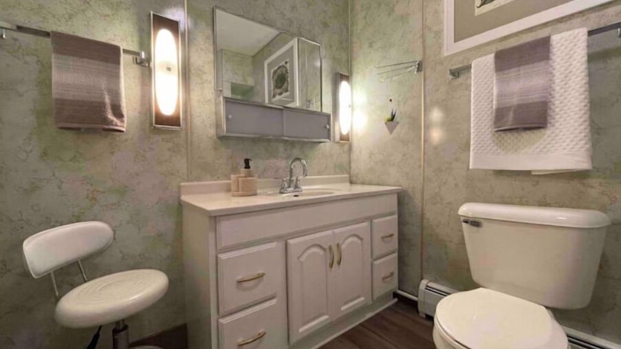 Photo of Bathroom in Escanaba