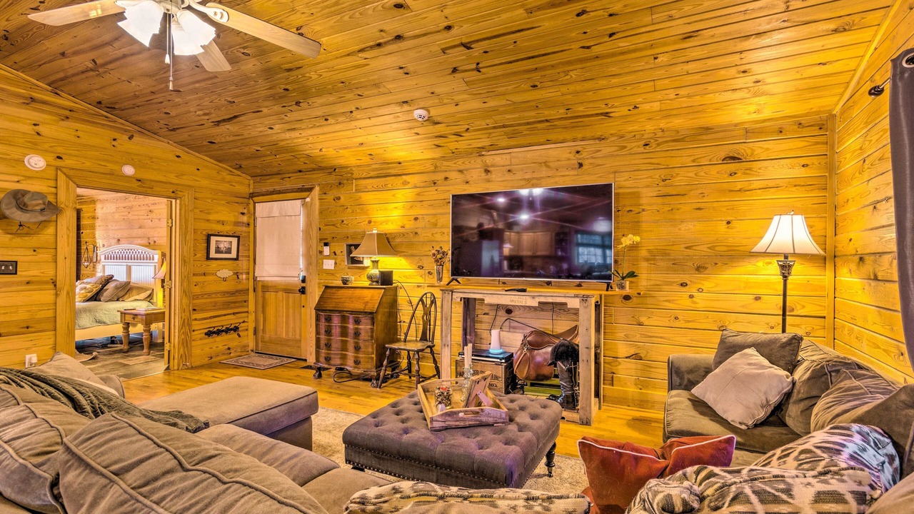 Photo of Livingroom in Cabot
