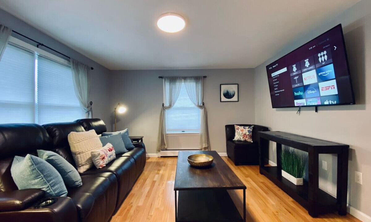 Photo of Livingroom in Southington