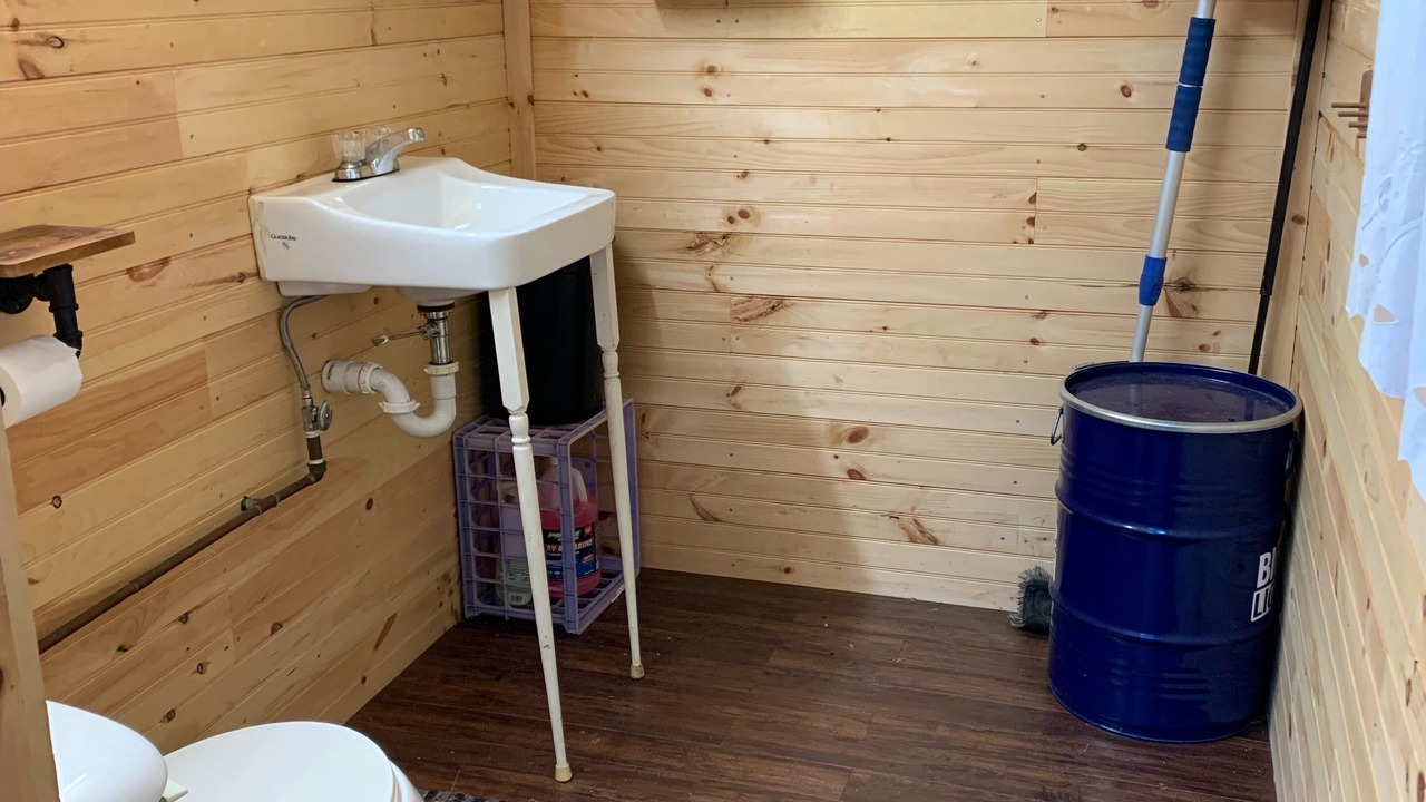 Photo of Bathroom in Brier Hill