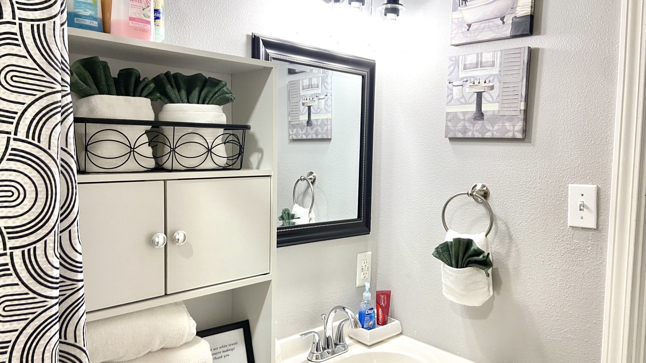 Photo of Bathroom in South Valley