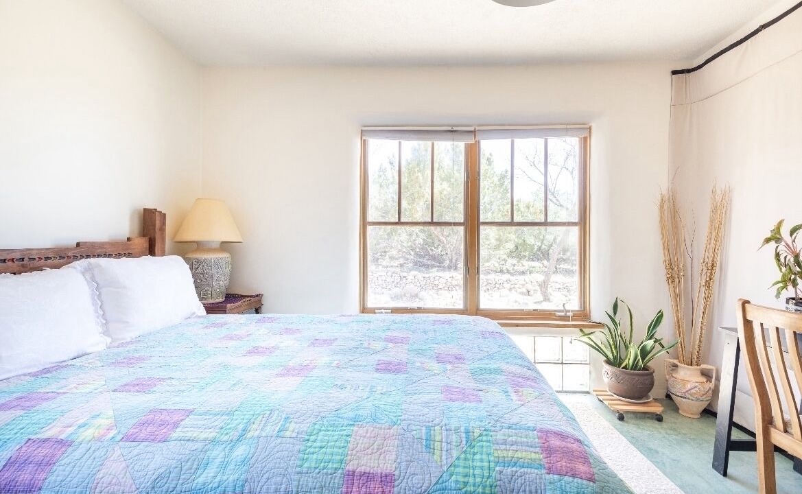 Photo of Bedroom in West Alameda
