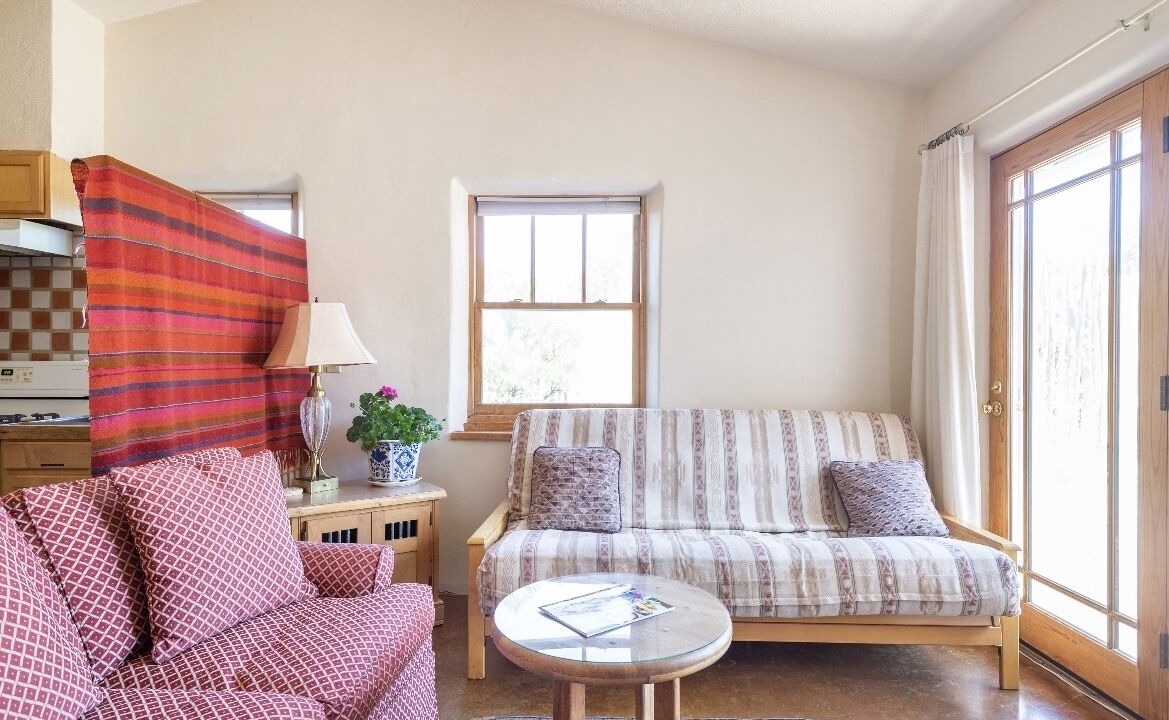Photo of Livingroom in West Alameda