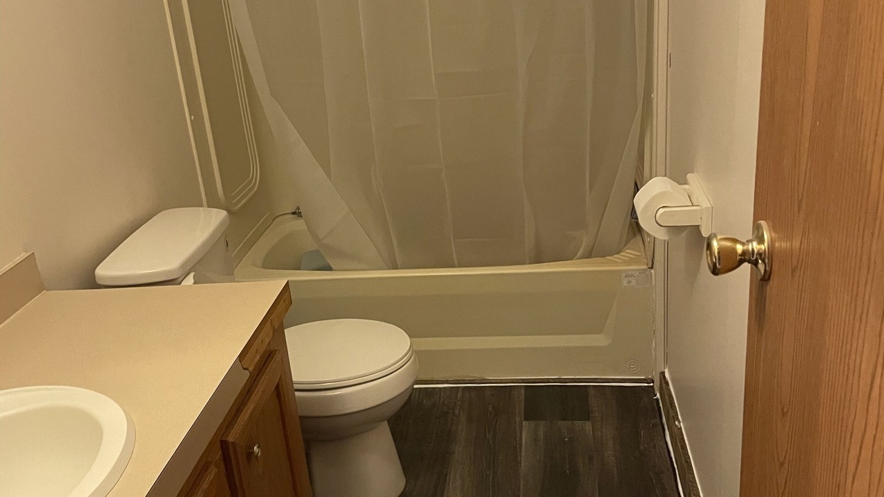 Photo of Bathroom in Orr