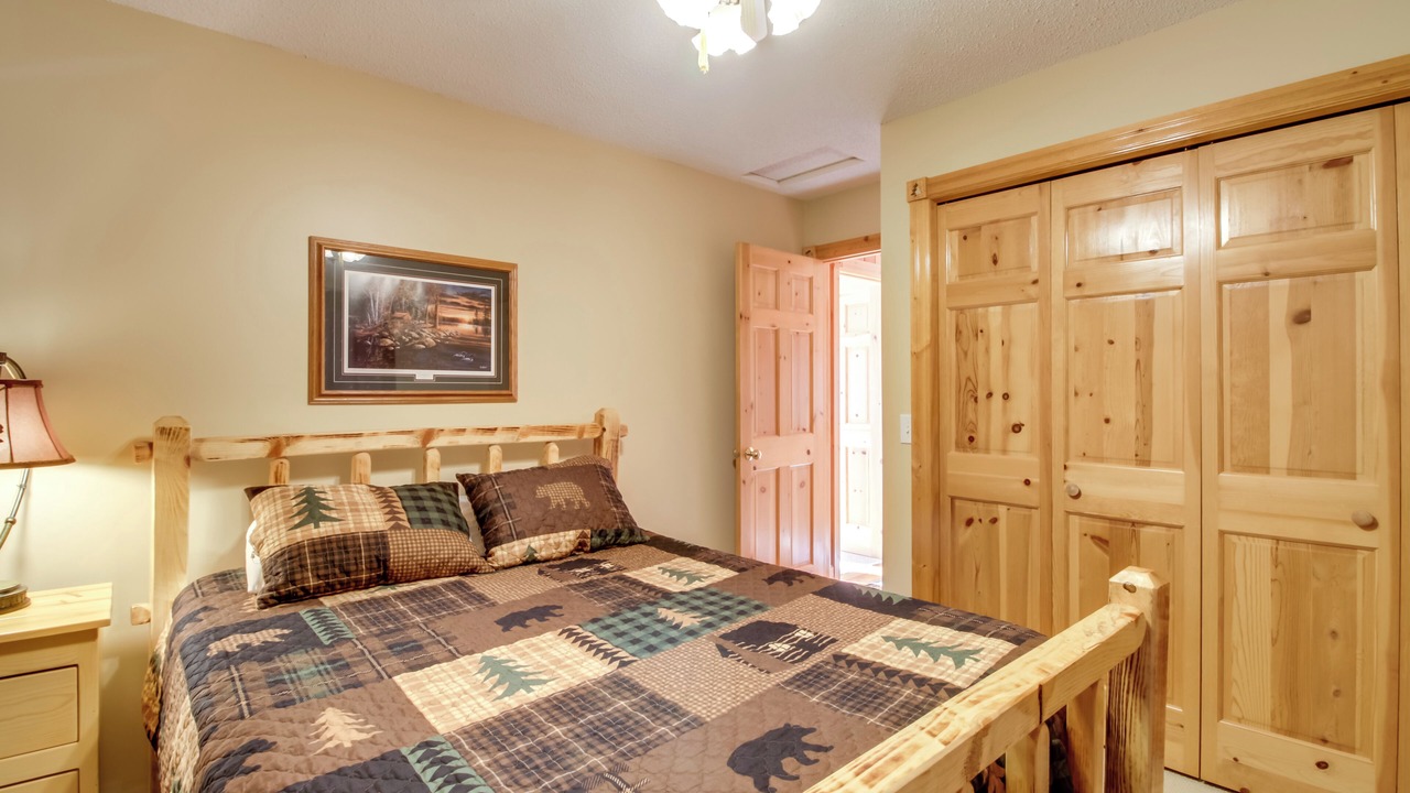 Photo of Bedroom in Isle