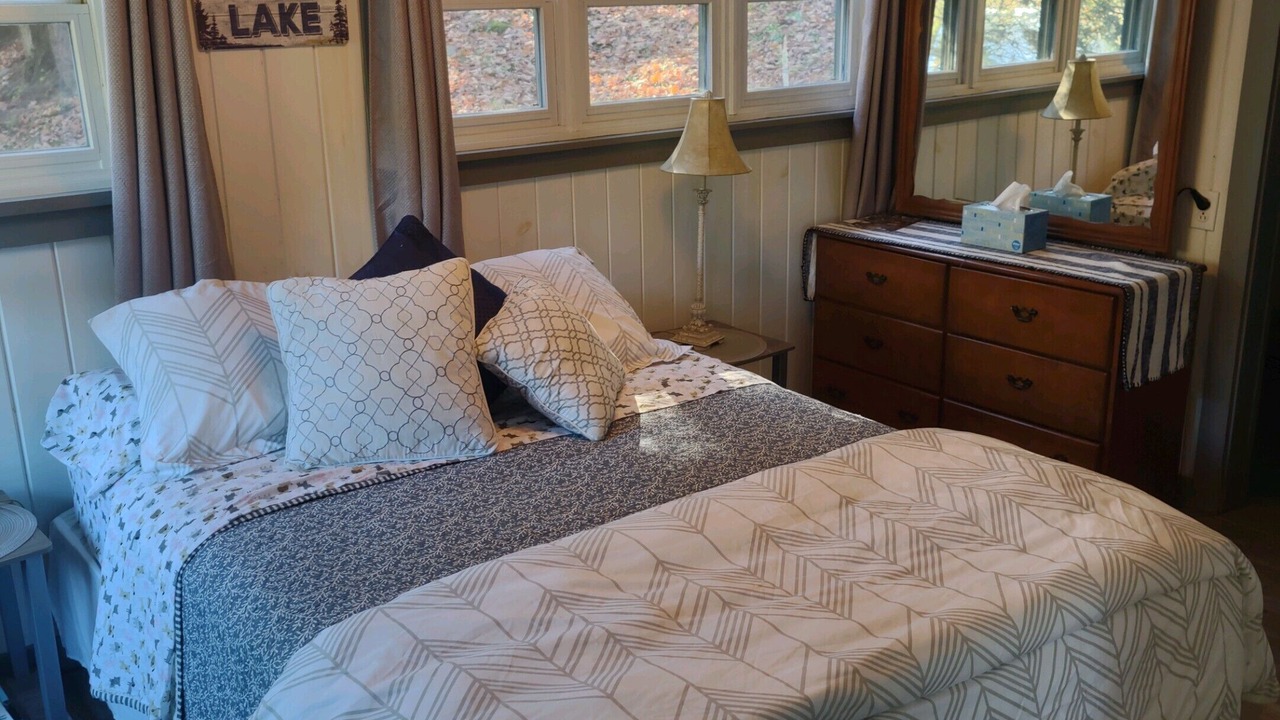 Photo of Bedroom in Saranac Lake
