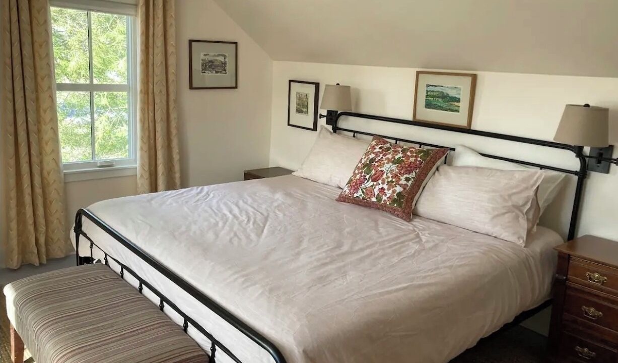 Photo of Bedroom in Underhill Center