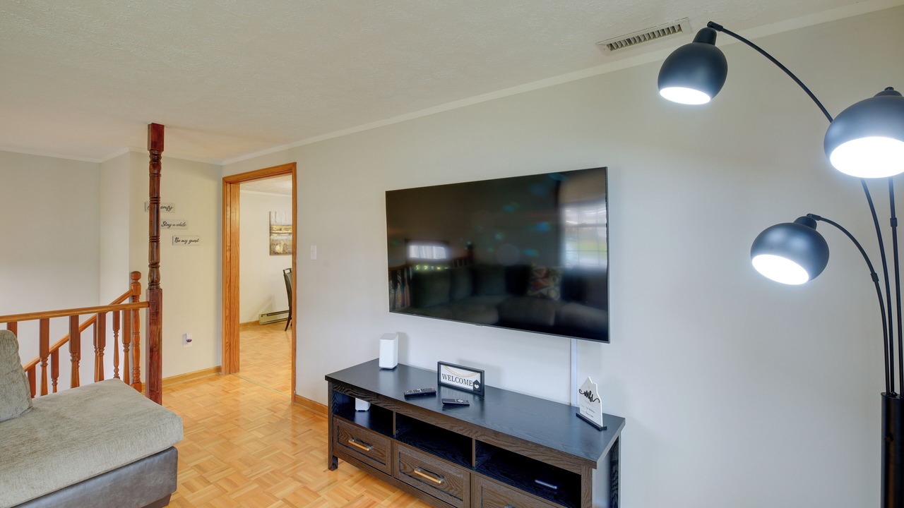 Photo of Livingroom in Bluefield
