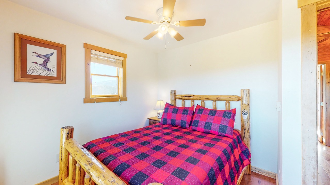 Photo of Bedroom in Alpine Village