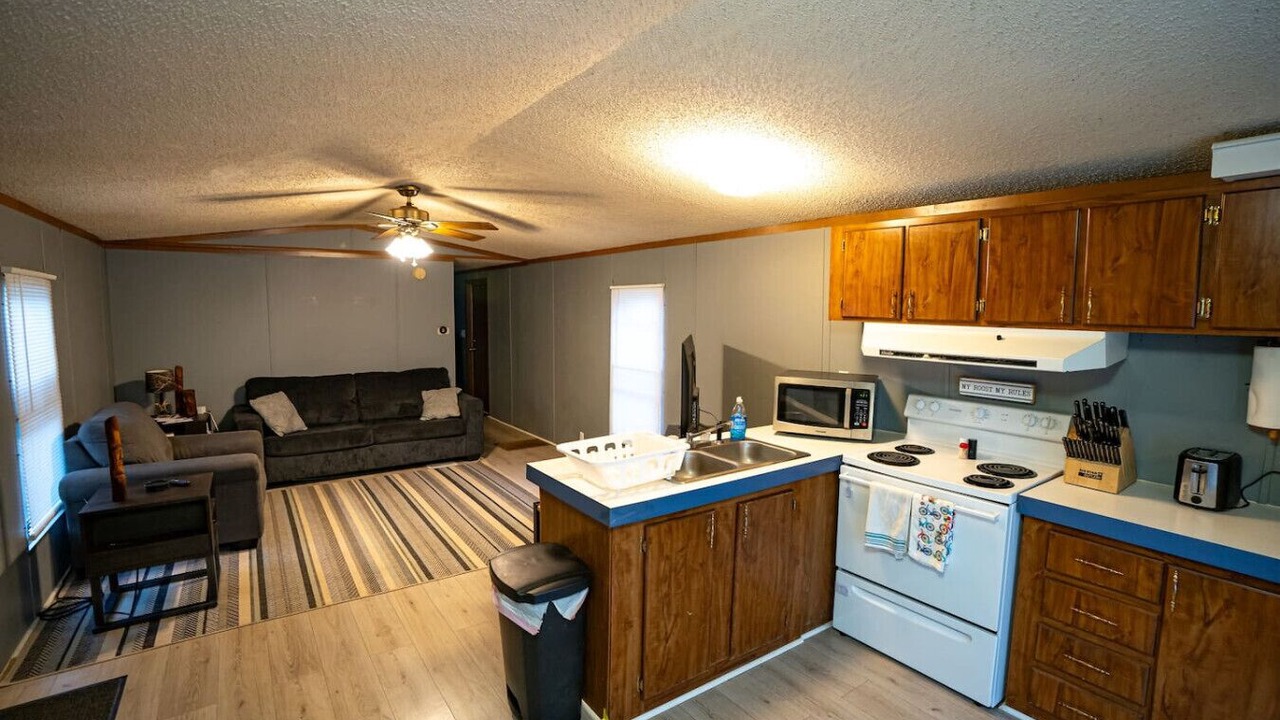 Photo of Kitchen in Red Jacket