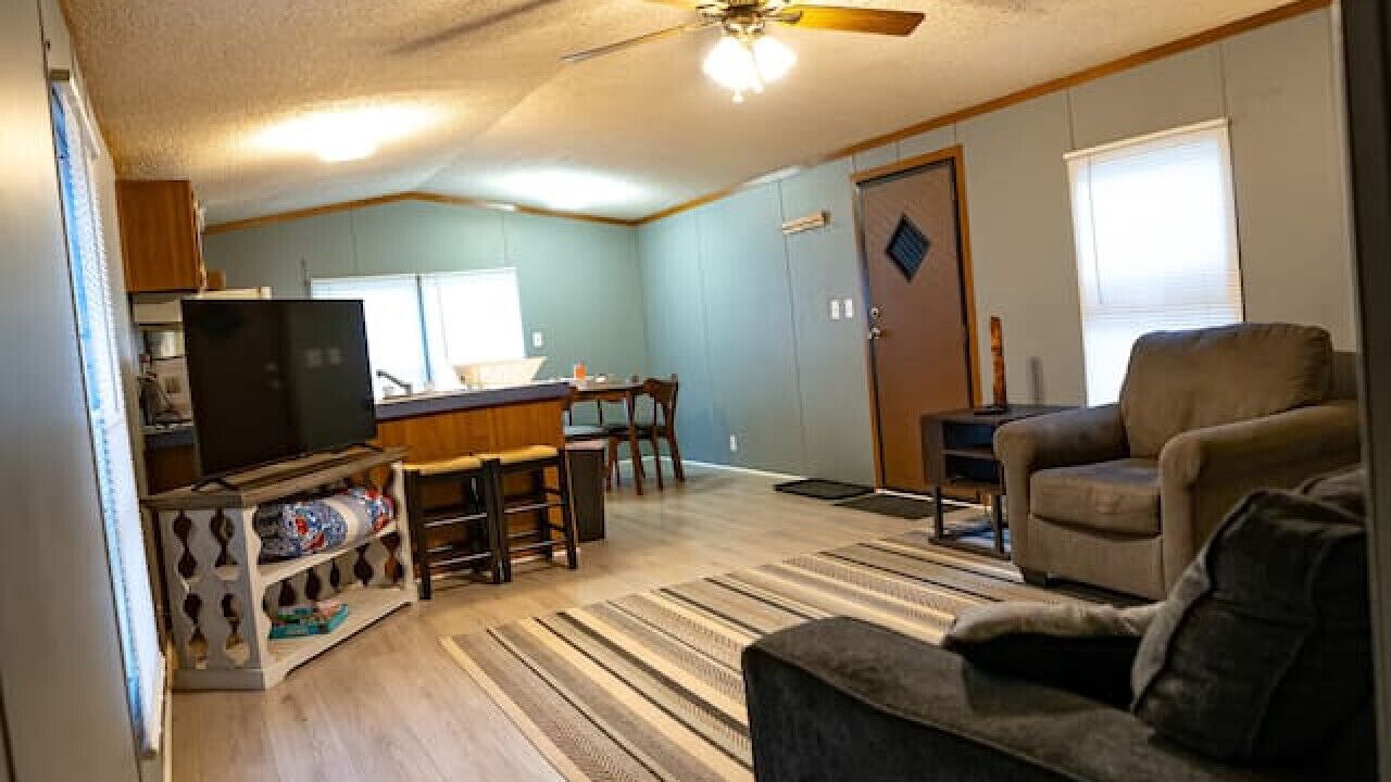 Photo of Livingroom in Red Jacket
