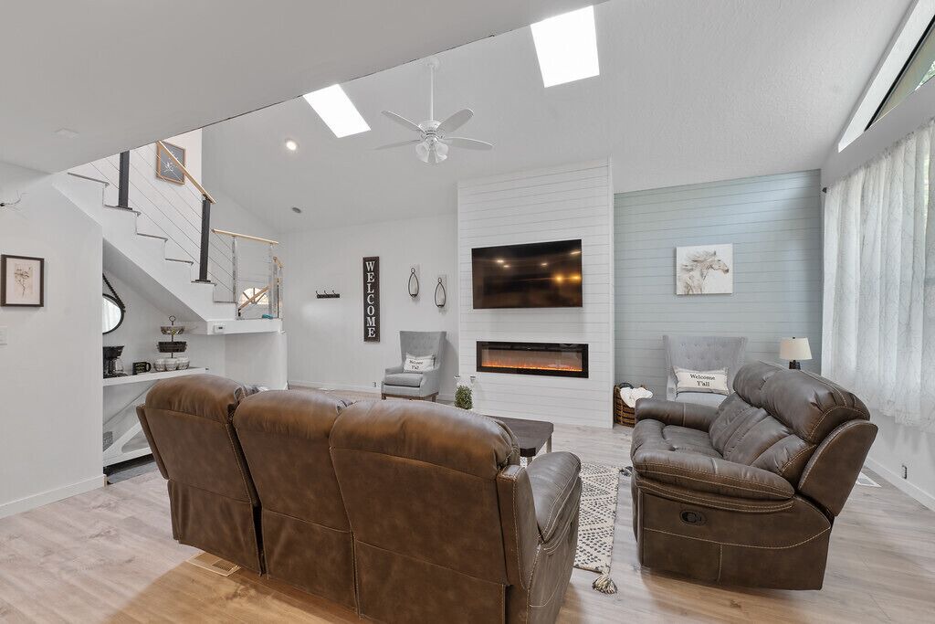 Photo of Livingroom in S Y Jackson